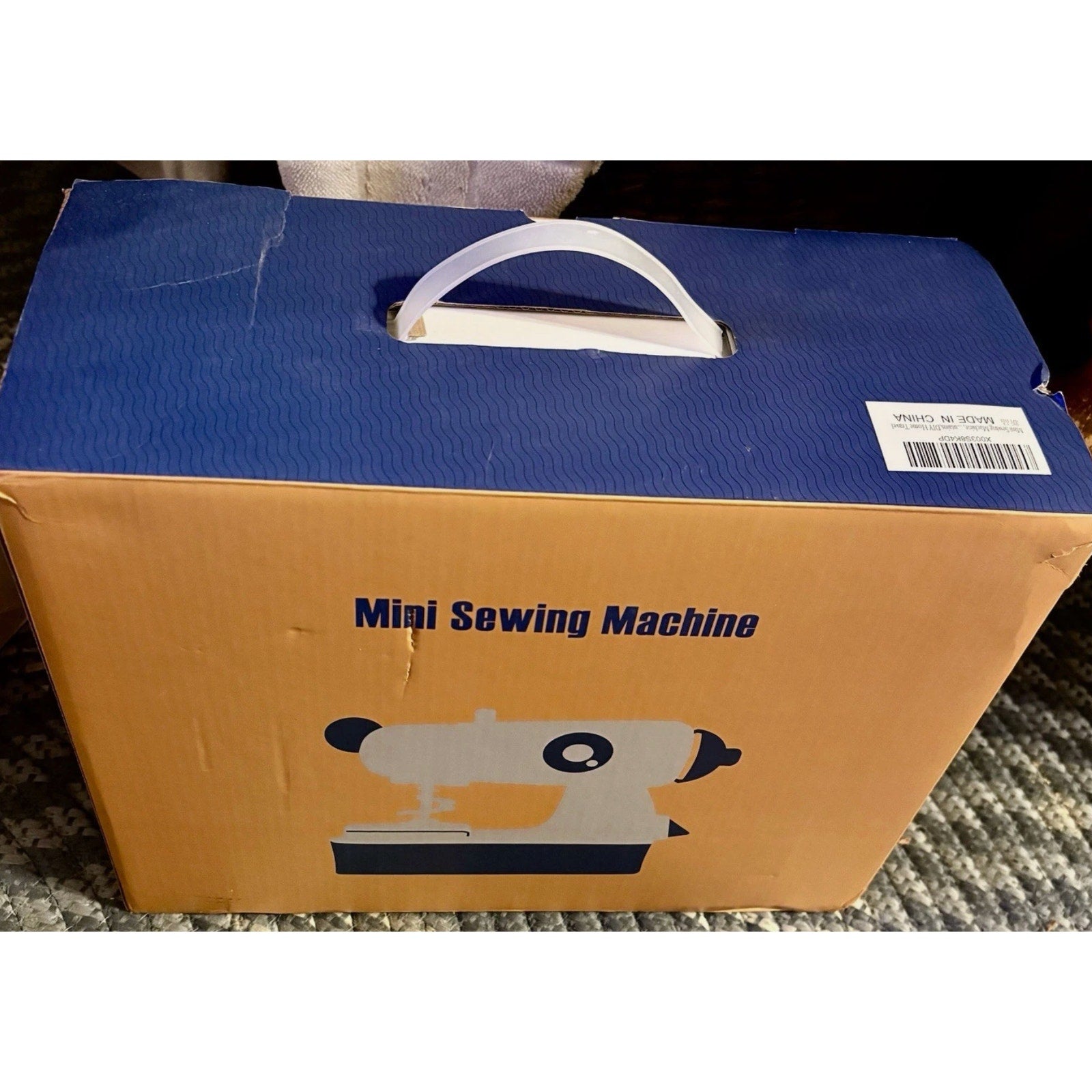 Mini Sewing Machine