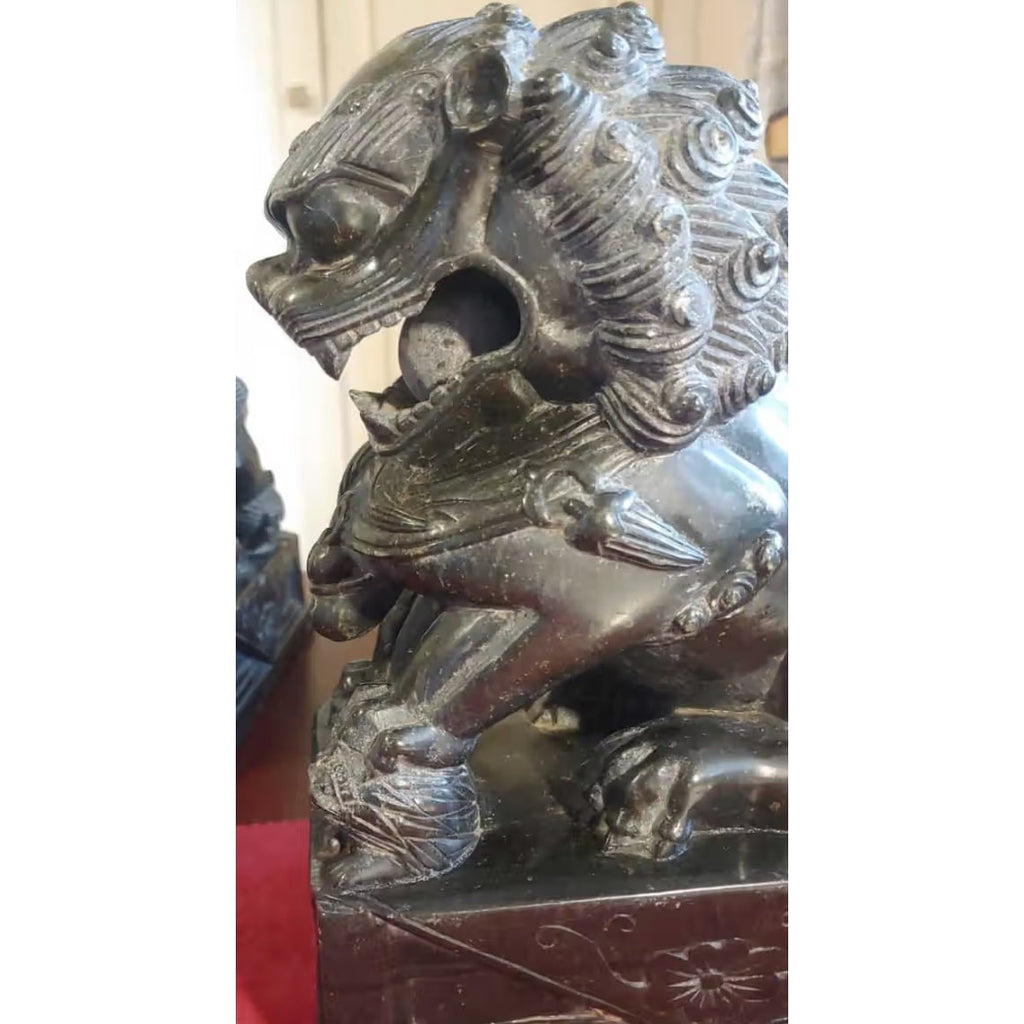 Chinese Foo Dog Statue