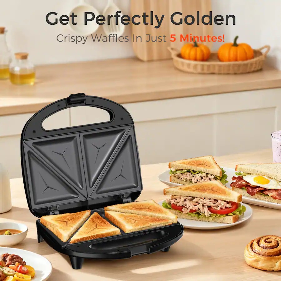 Sandwich Maker with Triangle Plates